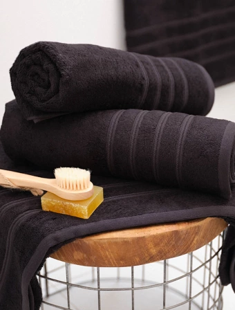 Froté uterák 50 × 100 cm ‒ Camilla čierny
