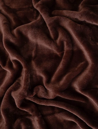 Obliečka na vankúš mikroplyš 40 × 60 cm – Laura tmavo hnedá