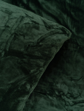 Obliečka na vankúš mikroplyš 50 × 70 cm – Laura tmavo zelená