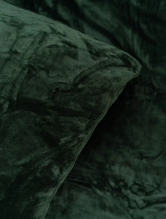 Obliečka na vankúšik mikroplyš 40 × 40 cm – Laura tmavo zelená