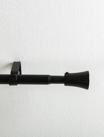 Garniža jednoradová Federico - matná čierna 160 - 300 cm