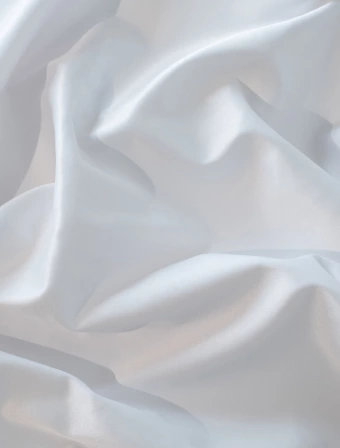 Luxusný behúň s nešpinivou úpravou 40 × 180 cm – biely