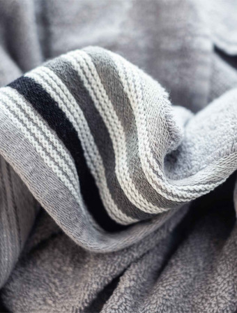 Froté ručník 50 × 100 cm - Dario světle šedý