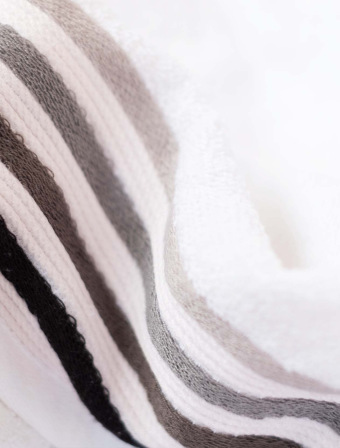Froté uterák 50 × 100 cm ‒ Dario biely