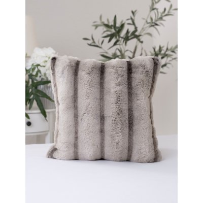 Luxusná mikroplyšová obliečka na vankúš 40 × 40 cm - Lucia-  -